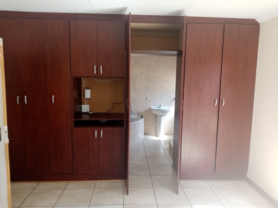 3 Bedroom Property for Sale in Mandela View Free State